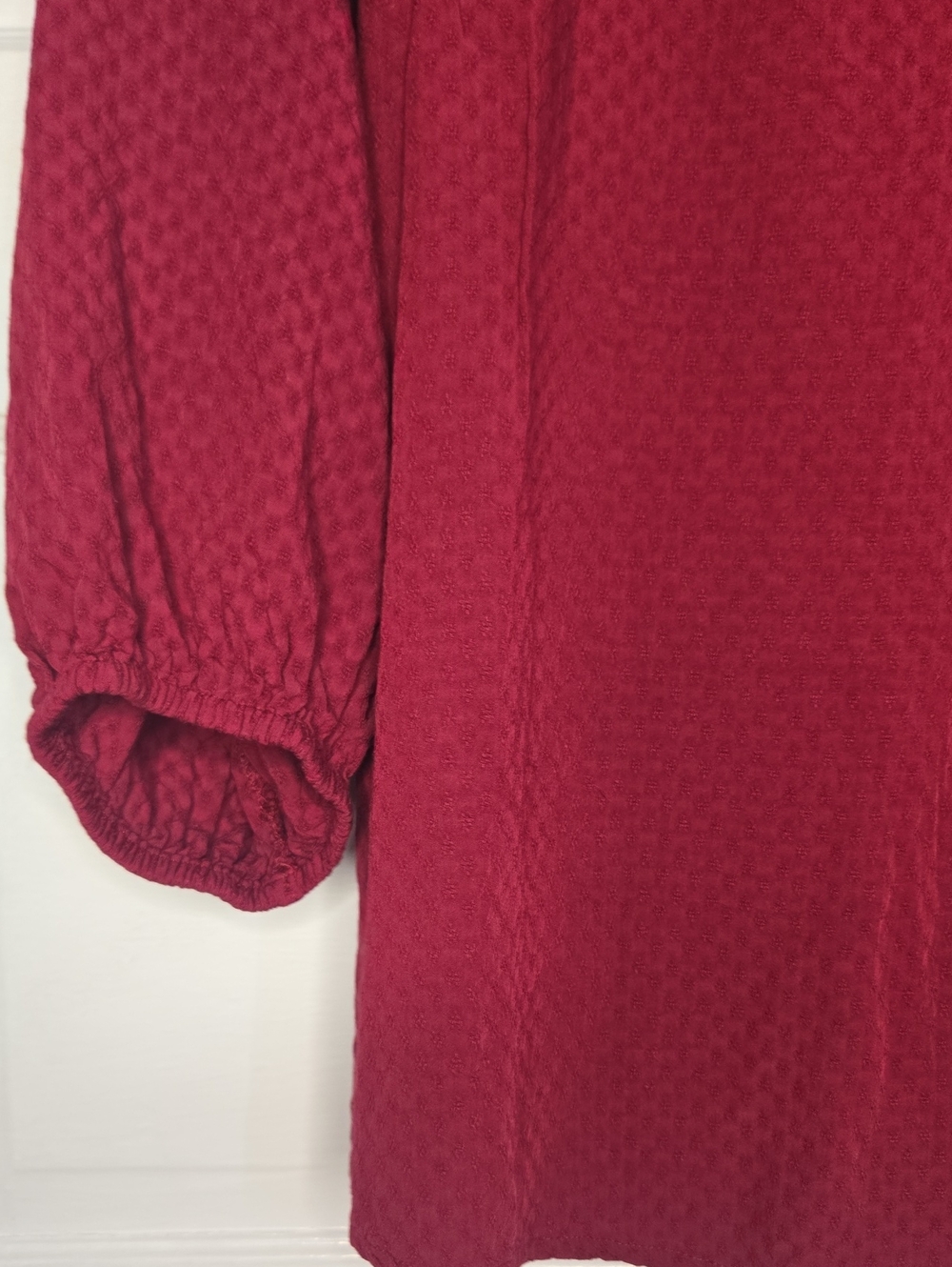 Crown & Ivy Textured V-Neck Blouse Burgundy Large_135 - Picture 3 of 9